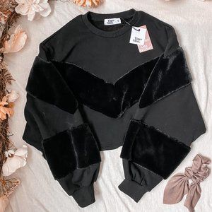 NWT Tiger Mist Black Faux Fur Crop Sweatshirt